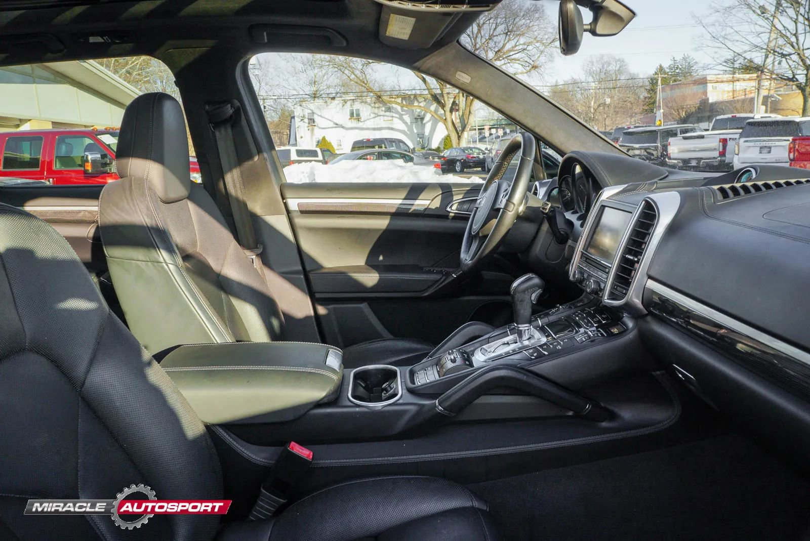 Used 2014 Porsche Cayenne Turbo image 33