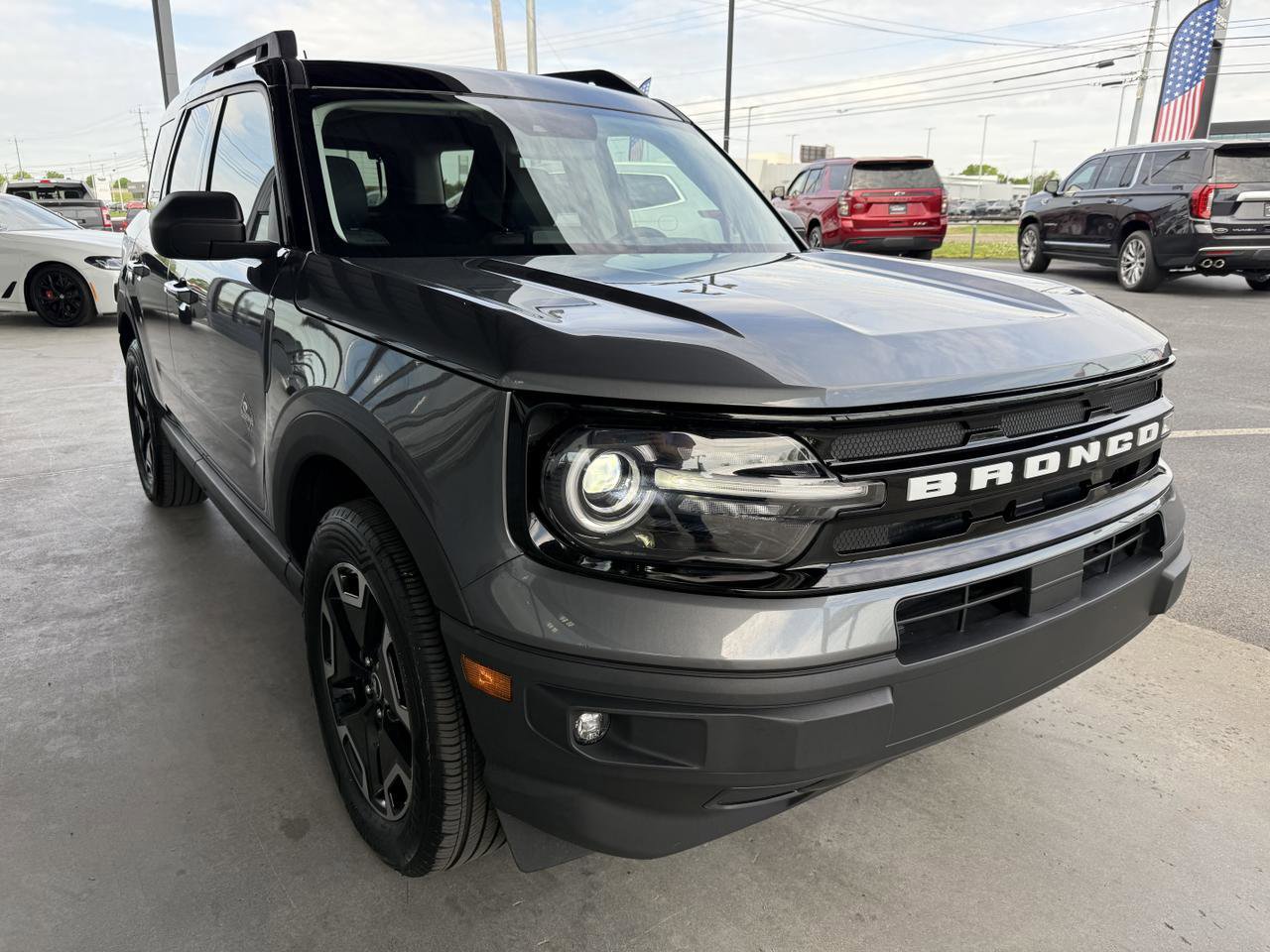 Used 2023 Ford Bronco Sport Outer Banks w/ Tech Package AWD/4WD image 3