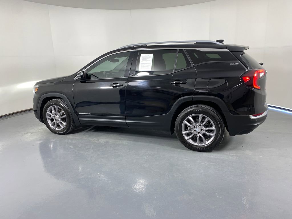 Used 2022 GMC Terrain SLT image 4