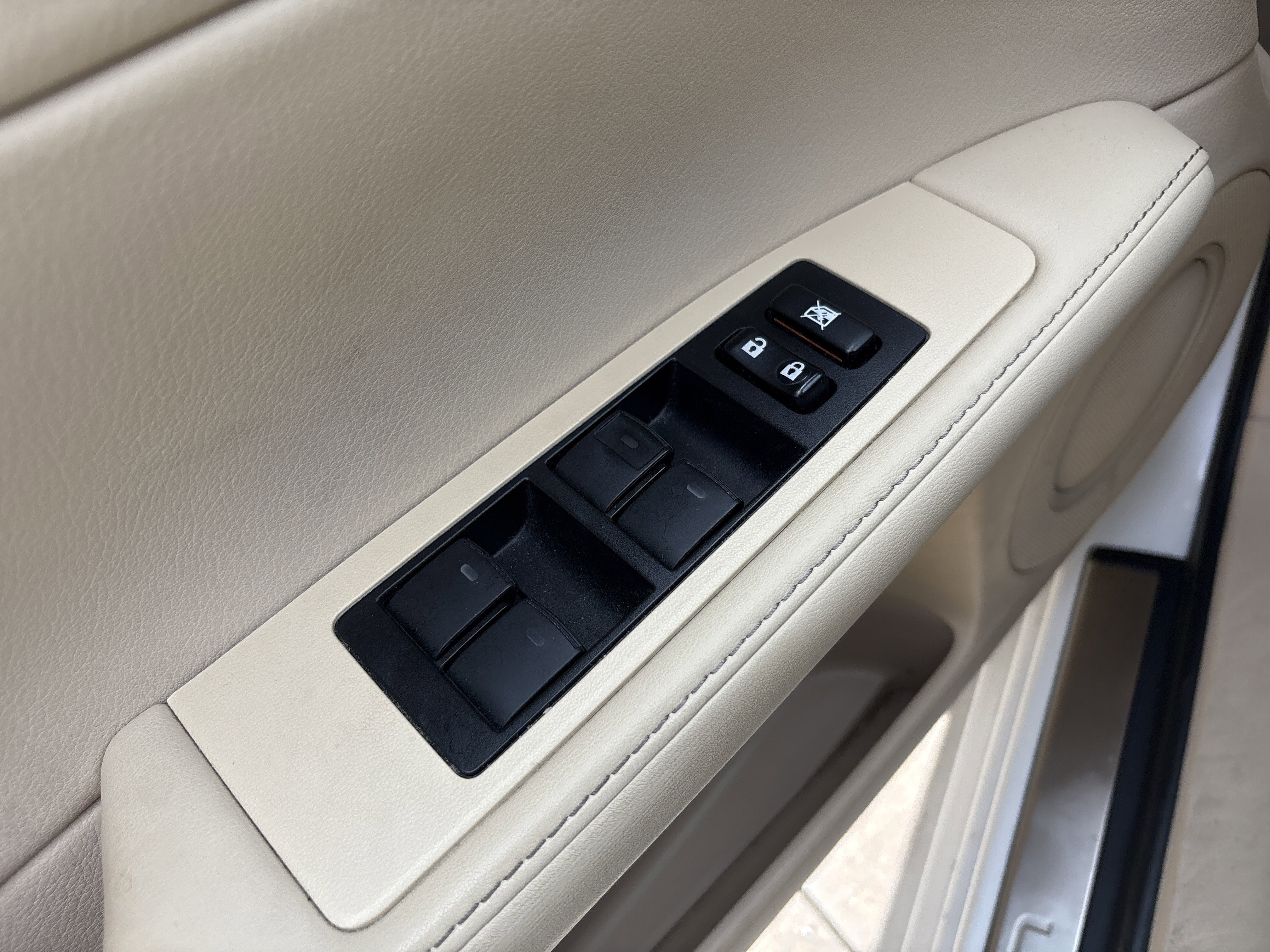 Used 2014 Lexus ES 350 w/ Luxury Package image 15