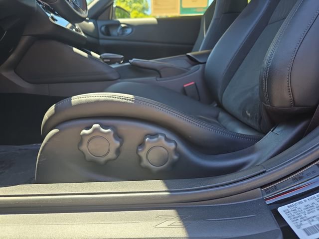 Used 2025 Nissan Z Performance w/ Floor Mat Package RWD image 32