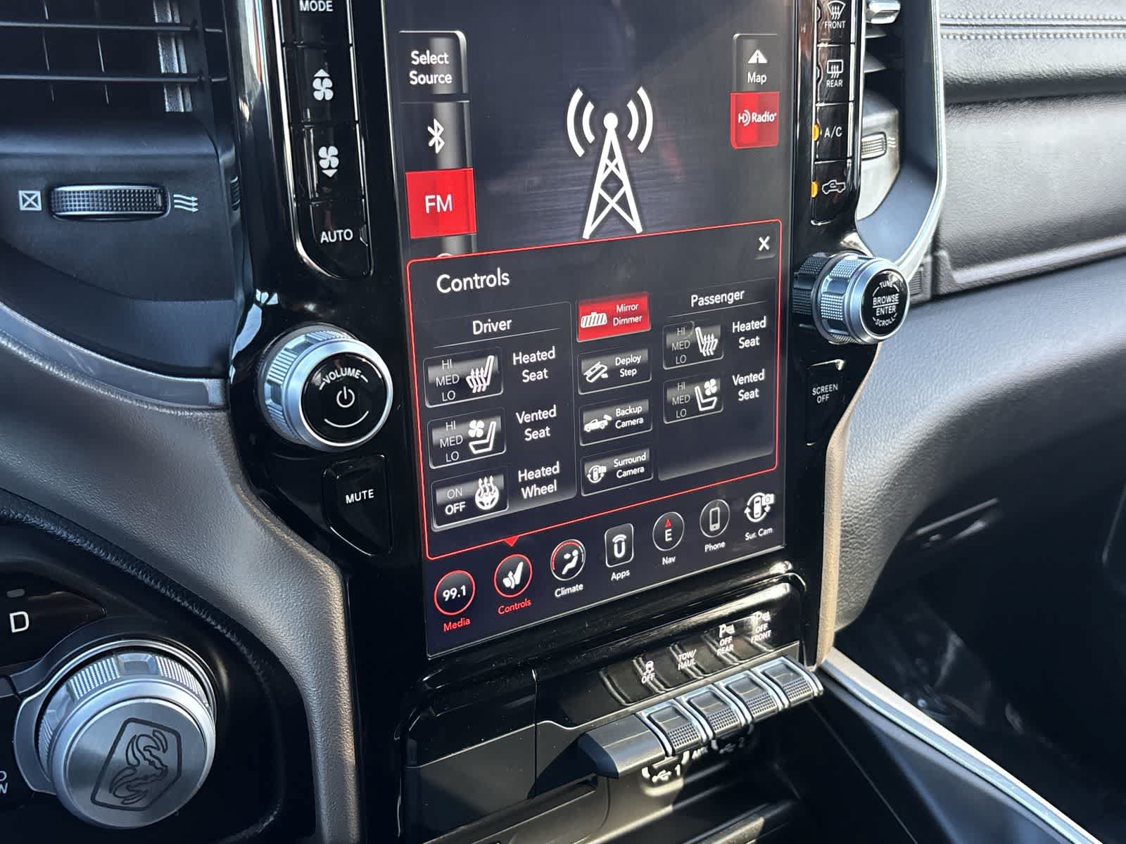 Certified 2019 RAM 1500 Laramie AWD/4WD image 17