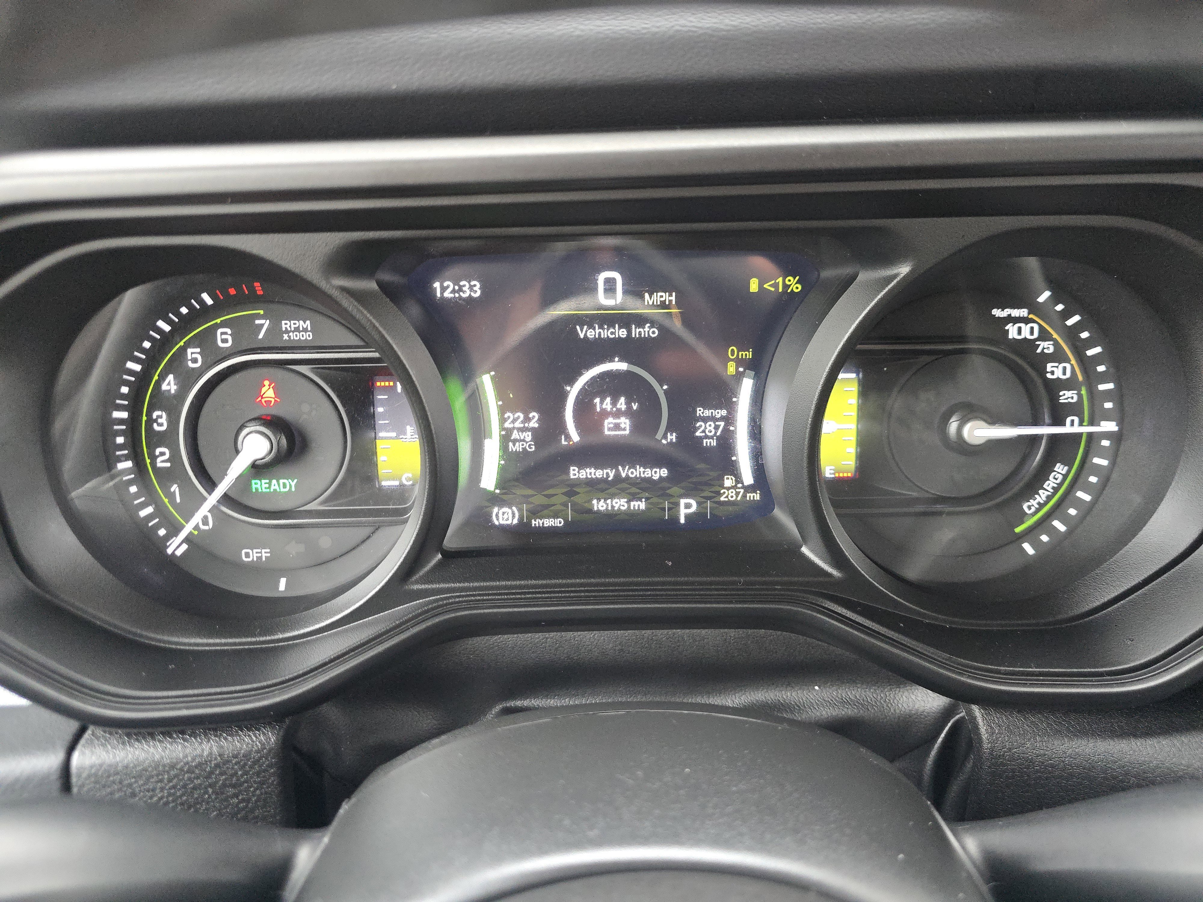 Used 2025 Jeep Wrangler Sahara image 20