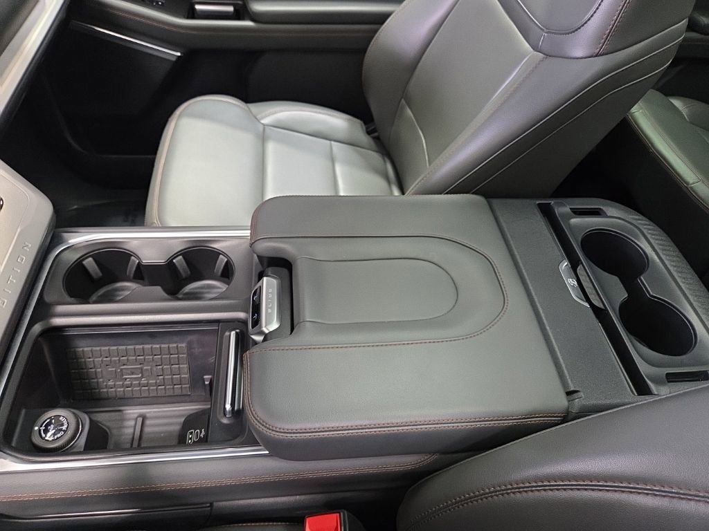 Used 2025 Ford Expedition Active AWD/4WD image 27