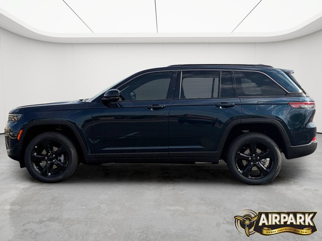 New 2026 Jeep Grand Cherokee Limited w/ Limited Altitude Package AWD/4WD image 8