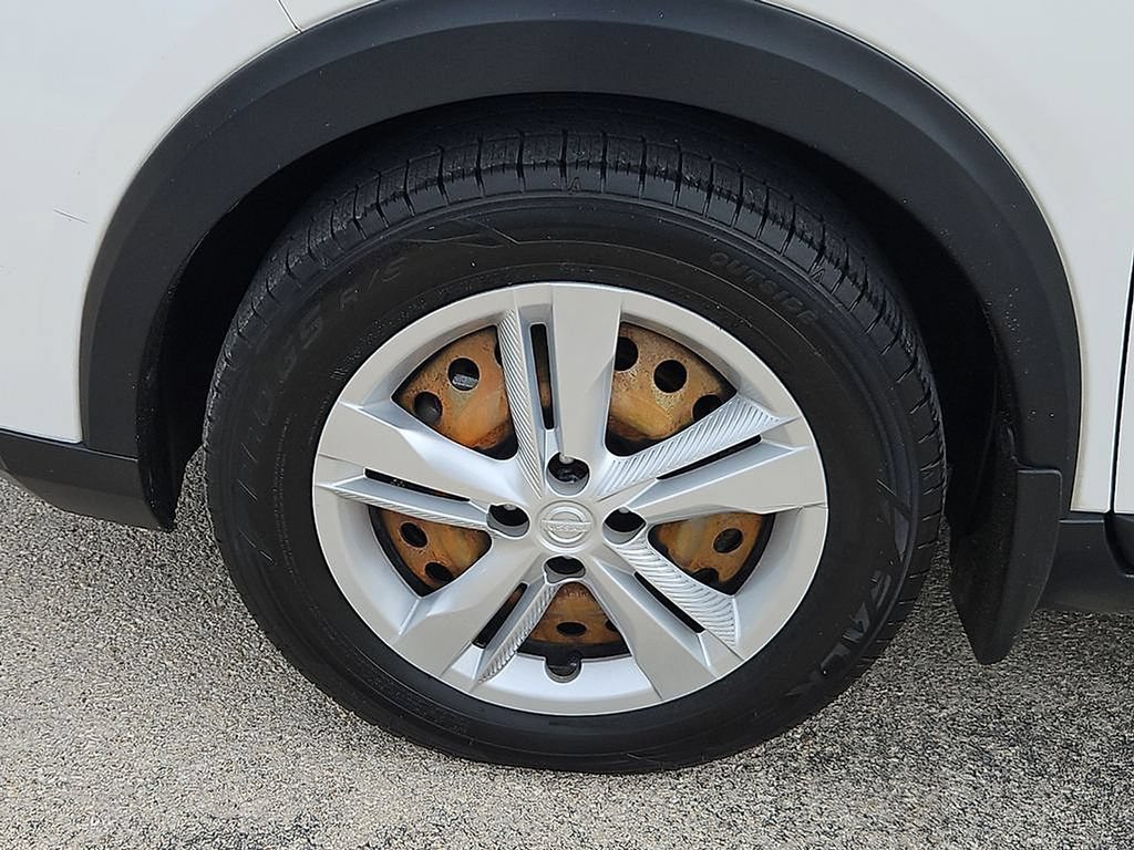 Used 2020 Nissan Kicks S FWD image 13