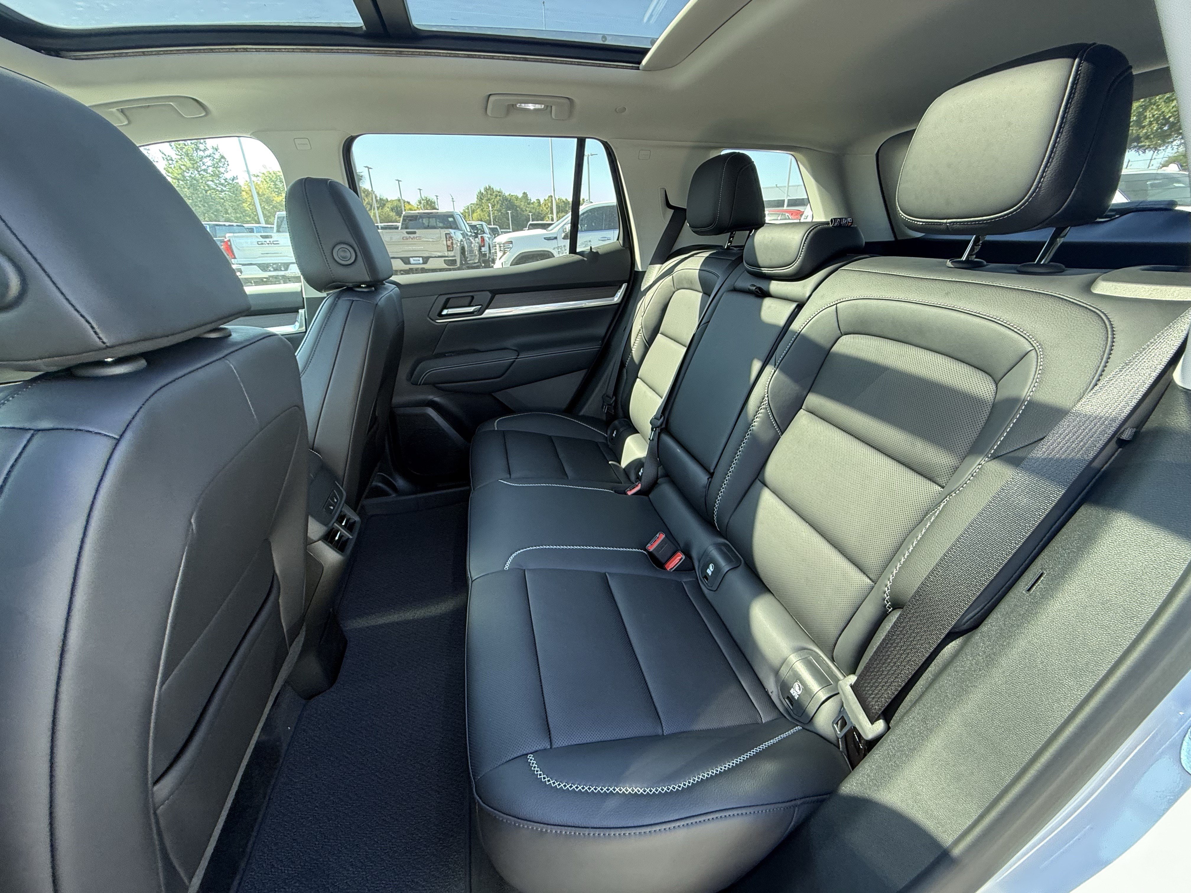 New 2027 GMC Terrain Denali AWD/4WD image 15
