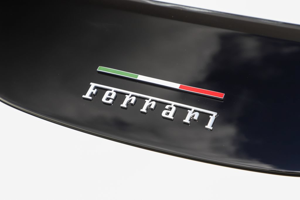 Certified 2026 Ferrari Roma Spider RWD image 31