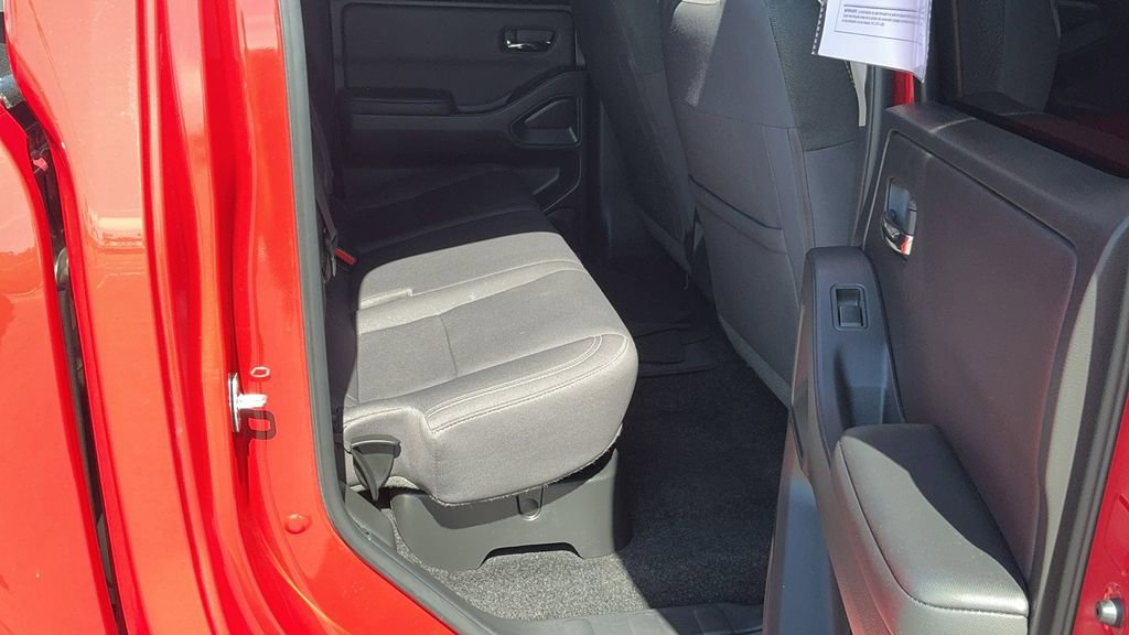 Used 2023 Nissan Frontier SV w/ Tow Package image 10