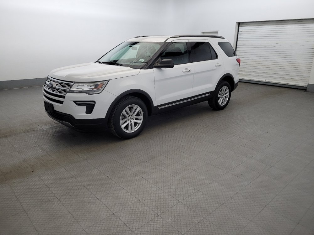 Used 2018 Ford Explorer XLT AWD/4WD image 2