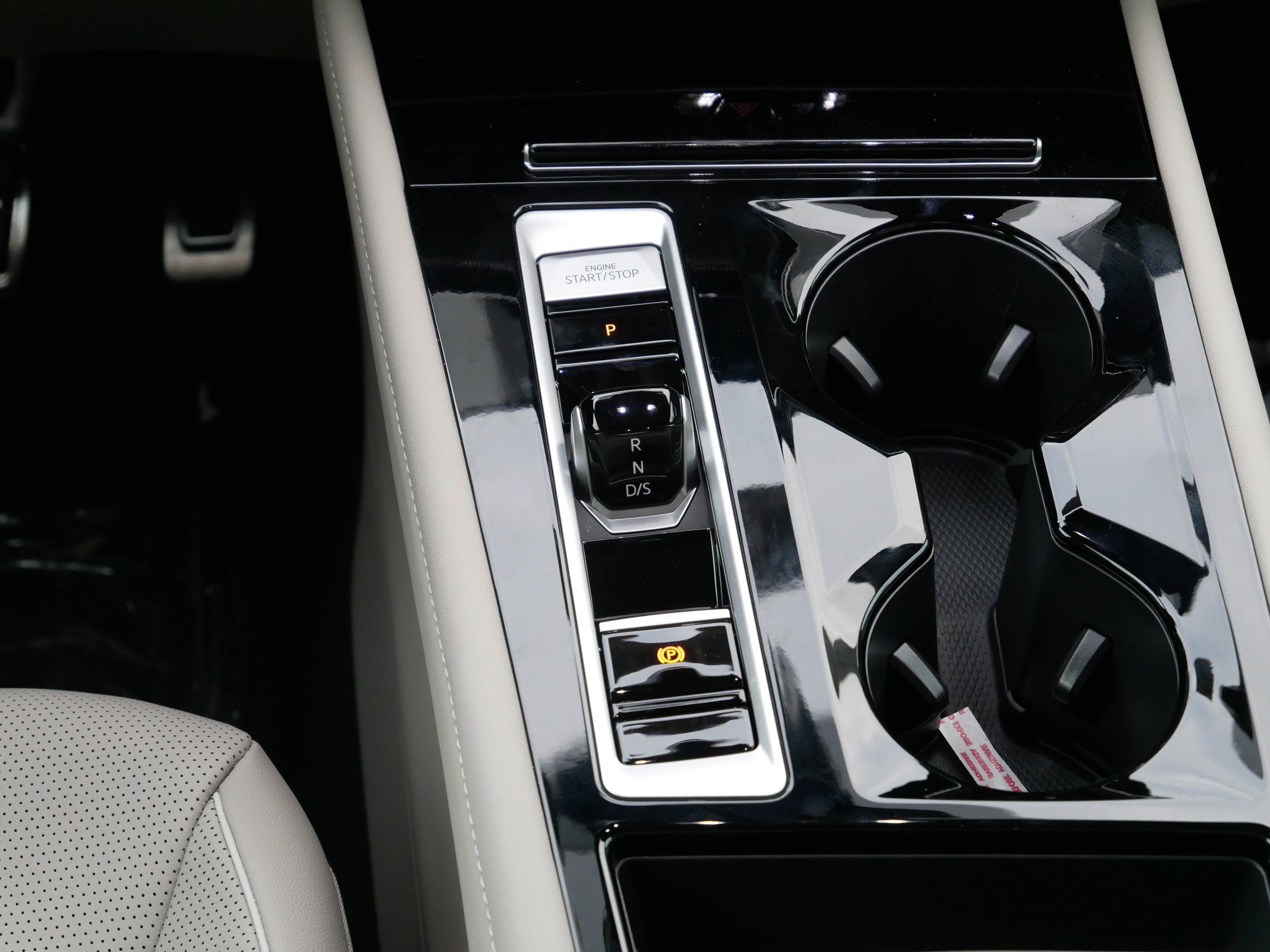 New 2026 Volkswagen Atlas SEL Premium R-Line image 11