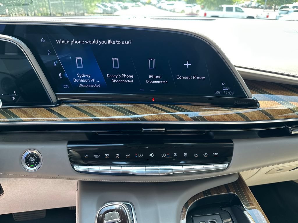 Used 2022 Cadillac Escalade Sport Platinum w/ Heavy-Duty Trailer Package AWD/4WD image 23