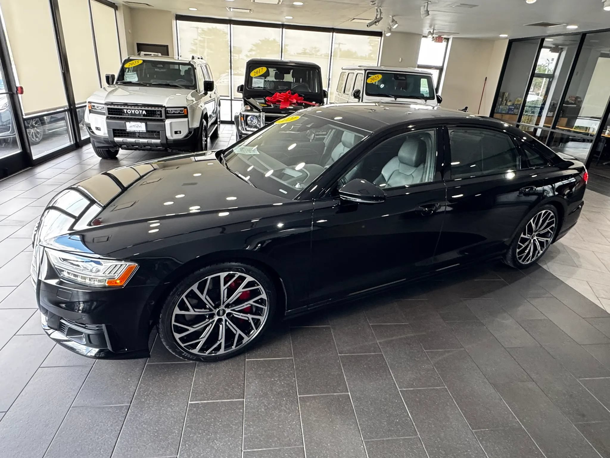 Used 2021 Audi S8 L w/ Full Leather Package AWD/4WD image 2
