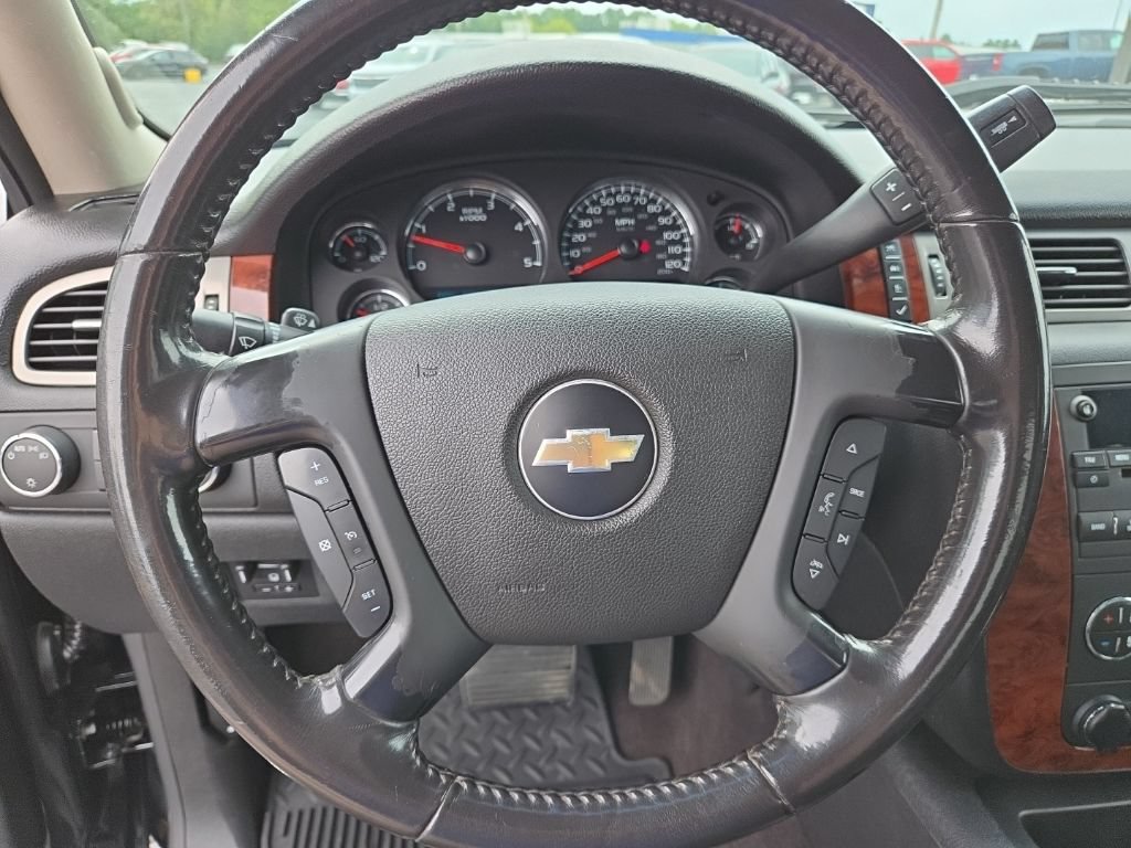 Used 2010 Chevrolet Silverado 2500 LTZ w/ Convenience Package AWD/4WD image 17