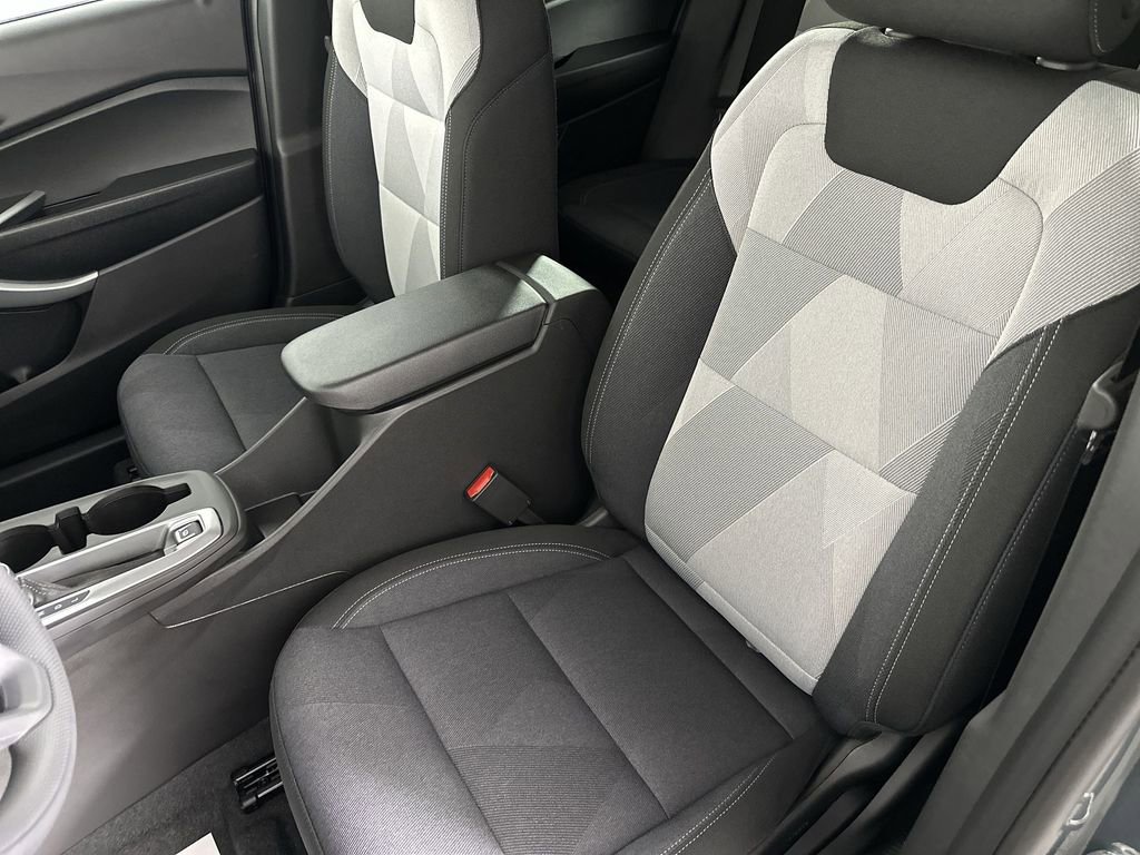 New 2026 Chevrolet Trax LS w/ LS Convenience Package FWD image 18