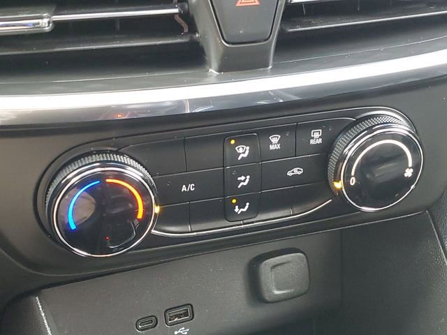 Used 2024 Buick Encore GX Preferred image 19