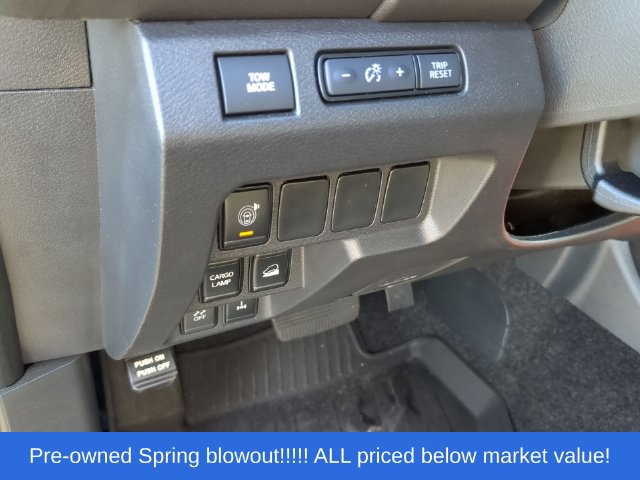 Used 2025 Nissan Frontier PRO-4X AWD/4WD image 25
