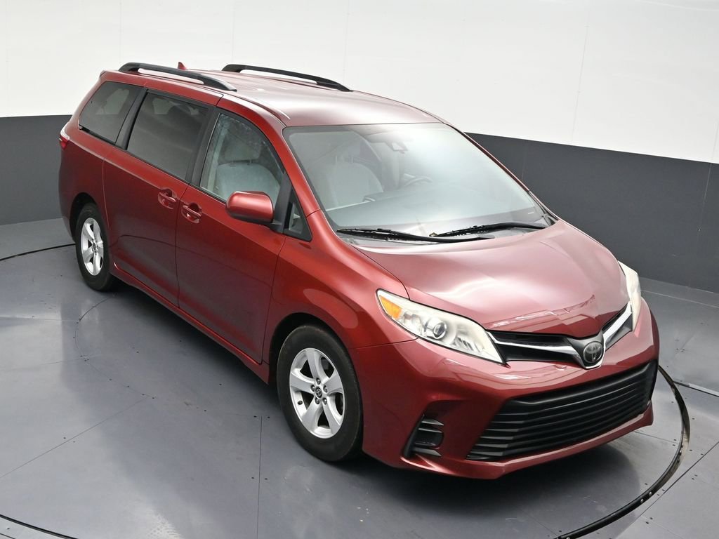 Used 2020 Toyota Sienna LE image 21