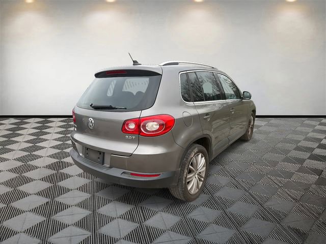 Used 2010 Volkswagen Tiguan SEL image 6