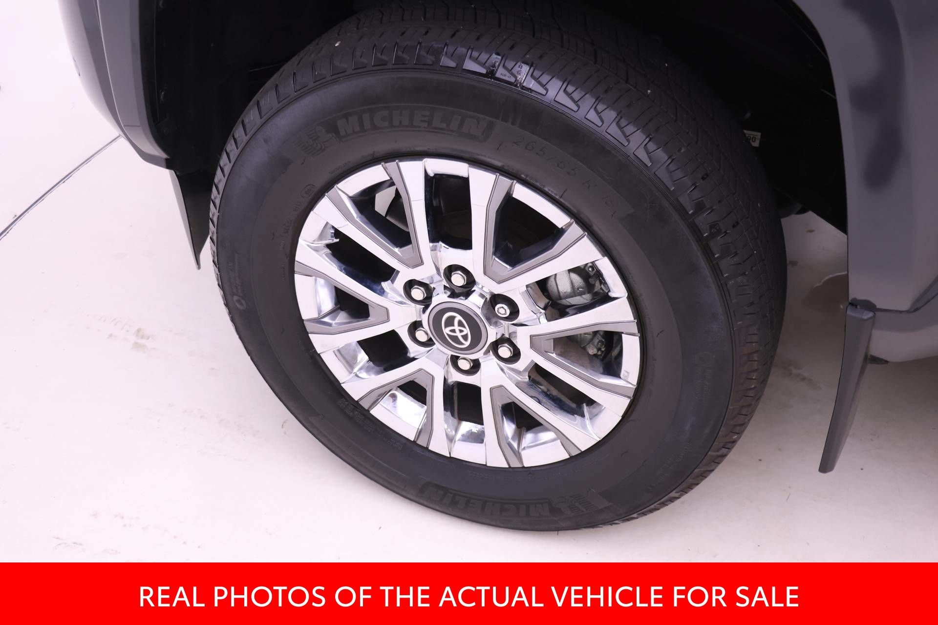 Certified 2024 Toyota Tacoma Limited w/ Limited Package (LT) AWD/4WD image 16