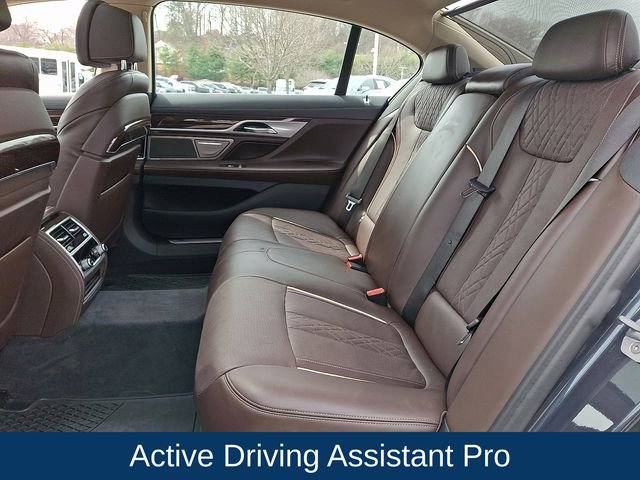 Used 2020 BMW 750i xDrive 750i xDrive image 12