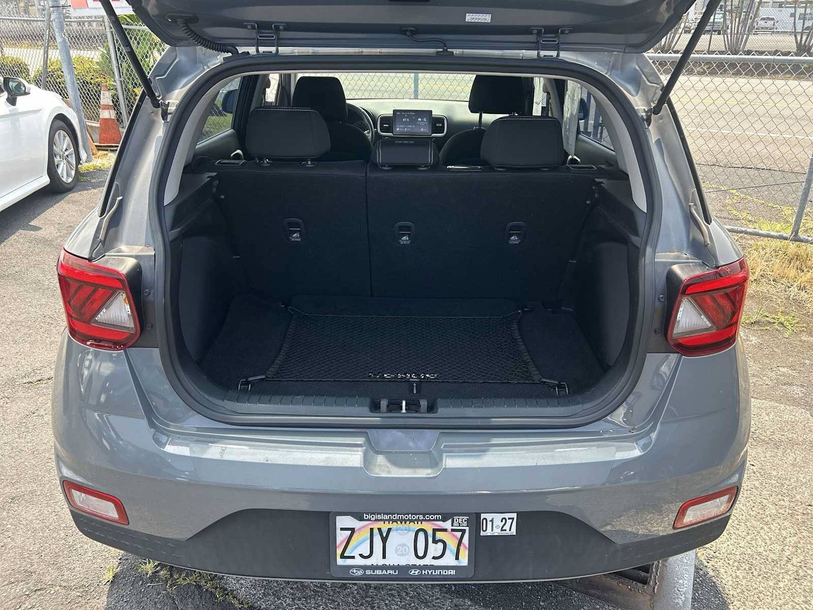 Used 2022 Hyundai Venue SEL w/ Cargo Package FWD image 20