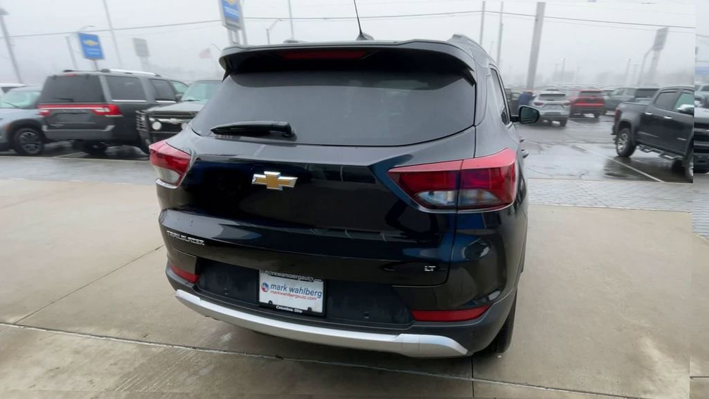 New 2026 Chevrolet TrailBlazer LT w/ Convenience Package FWD image 9