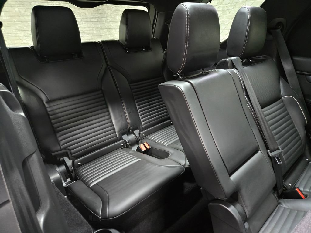 Used 2023 Land Rover Discovery S R-Dynamic AWD/4WD image 55