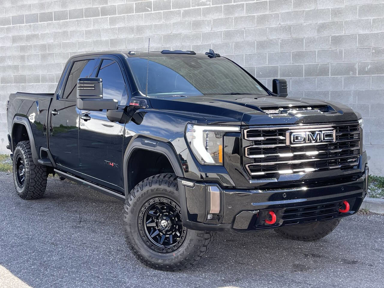 Used 2024 GMC Sierra 2500 AT4X