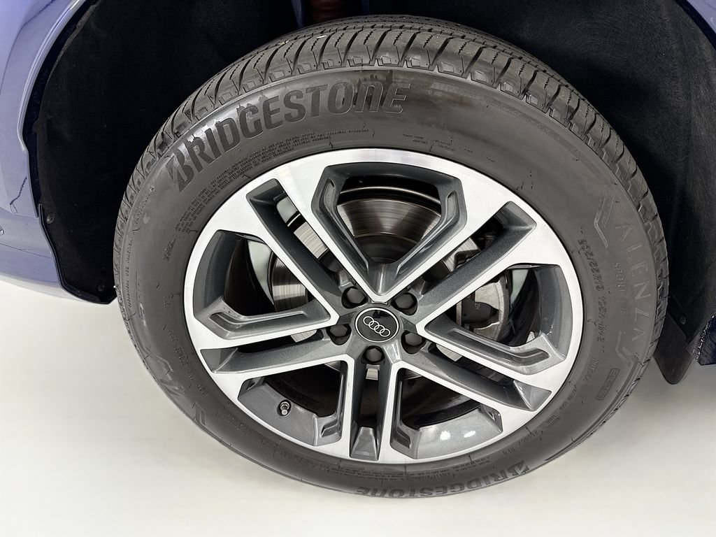 Certified 2025 Audi Q5 Premium Plus w/ Premium Plus AWD/4WD image 32