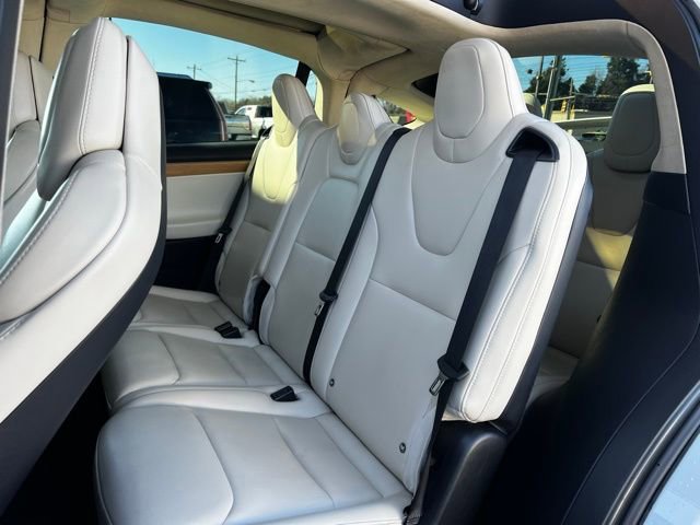 Used 2018 Tesla Model X 100D image 15