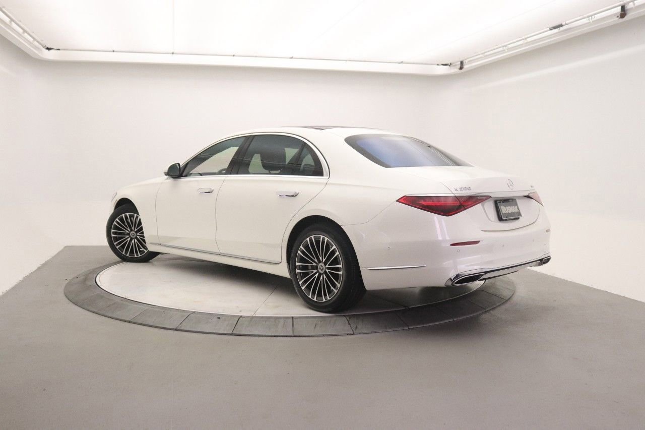 Certified 2022 Mercedes-Benz S 500 4MATIC image 2
