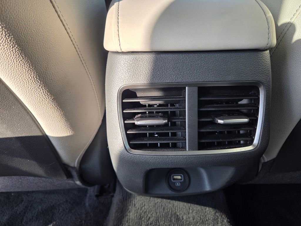 Used 2022 Hyundai Sonata Limited FWD image 25