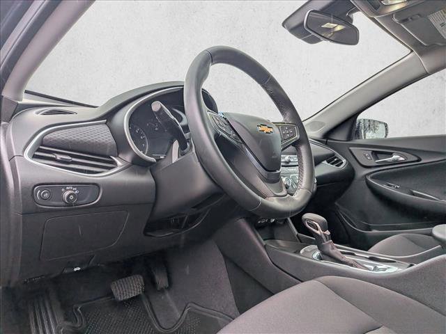 Certified 2025 Chevrolet Malibu RS image 10