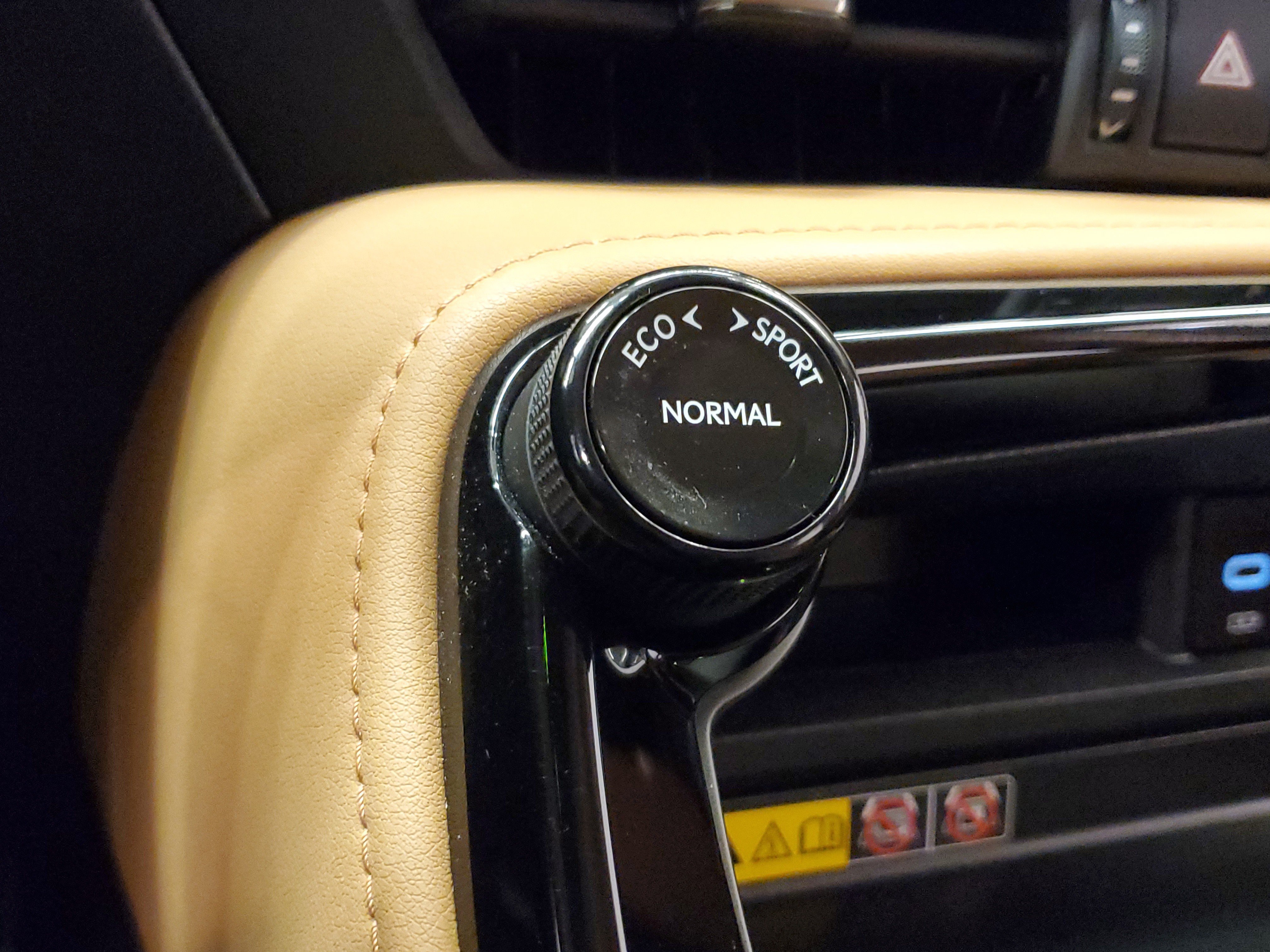 Used 2025 Lexus NX 250 FWD w/ Accessory Package (Z1) image 30