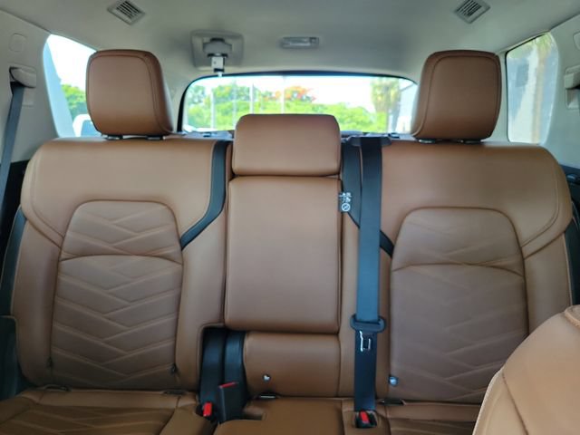 Used 2024 Nissan Pathfinder Platinum FWD image 31