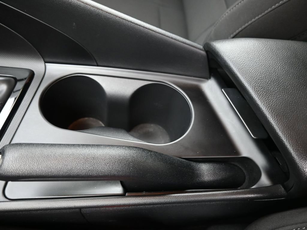 Used 2025 Hyundai Elantra Sport image 18