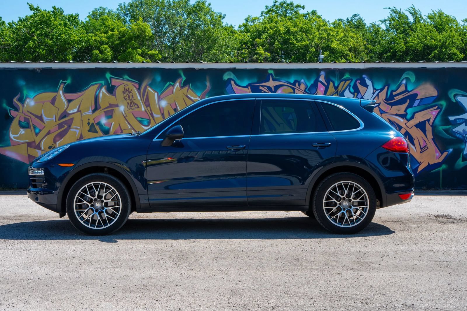 Used 2014 Porsche Cayenne AWD/4WD image 9