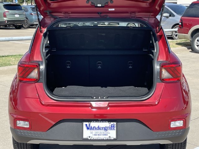 Used 2024 Hyundai Venue SEL FWD image 29