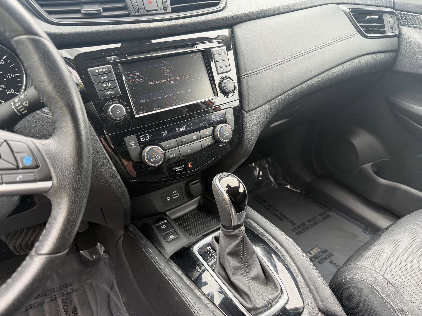 Used 2019 Nissan Rogue SL w/ Premium Package AWD/4WD image 12