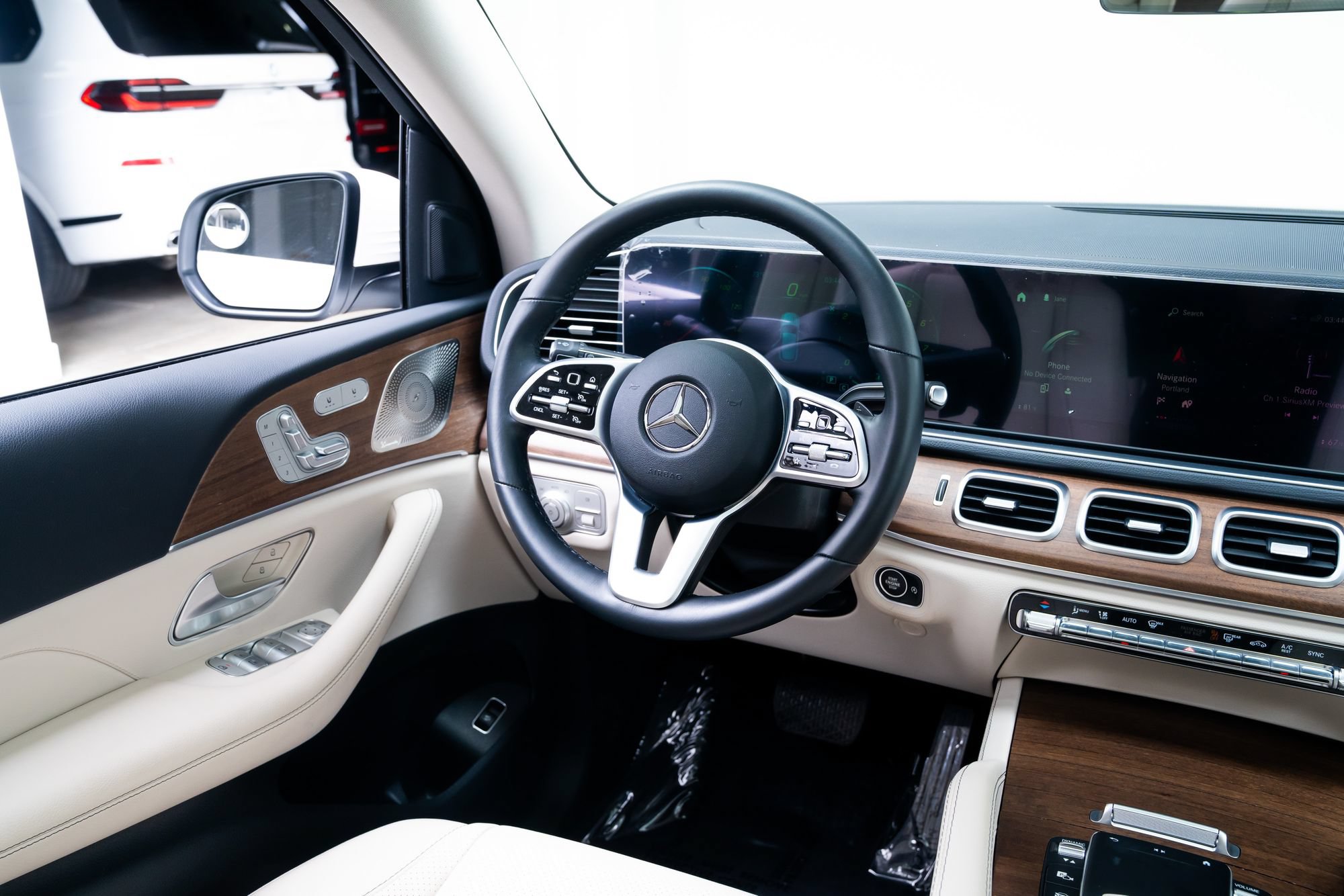 Used 2022 Mercedes-Benz GLE 350 4MATIC image 11