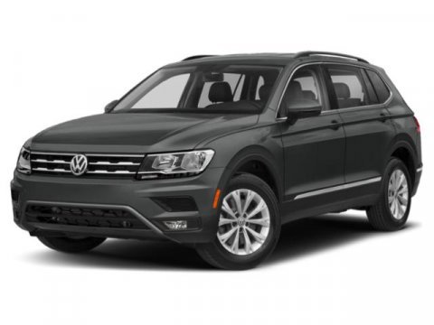 Used 2018 Volkswagen Tiguan SE w/ Panoramic Sunroof Package