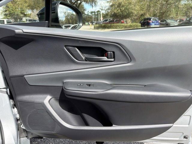 Used 2025 Toyota Prius LE image 14