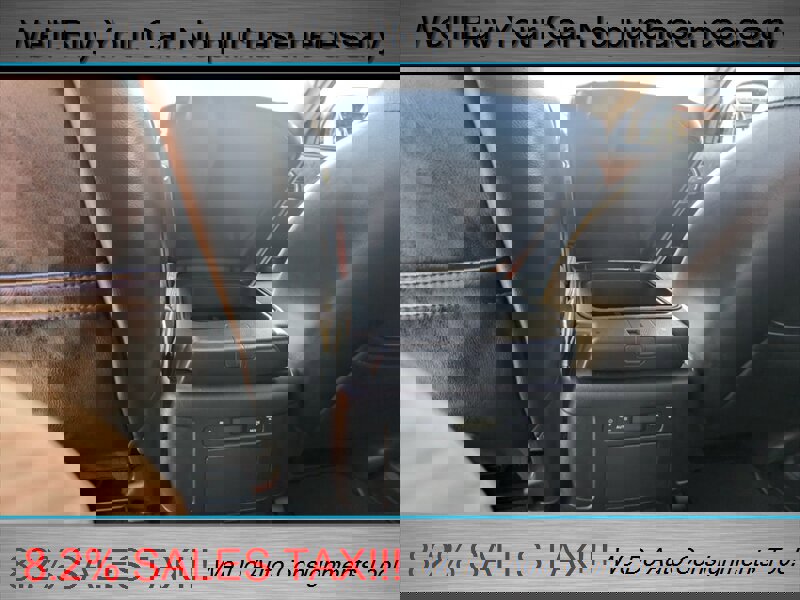 Used 2022 Nissan Armada SL w/ Captain's Chairs Package image 16