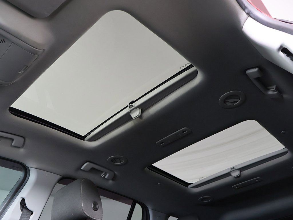 Used 2017 GMC Acadia SLE w/ Driver Alert Package I image 17