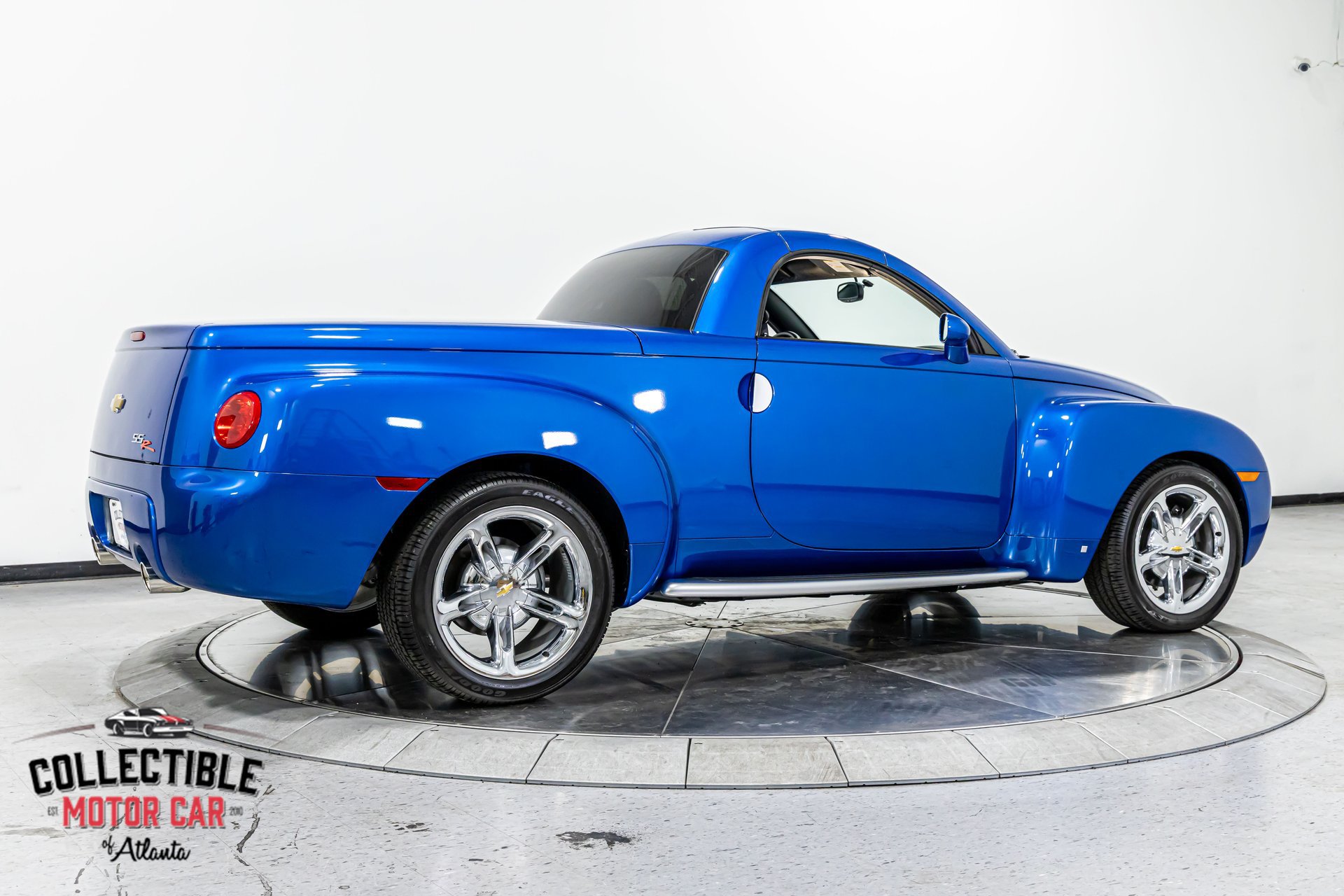 Used 2006 Chevrolet SSR w/ Preferred Equipment Group RWD image 21