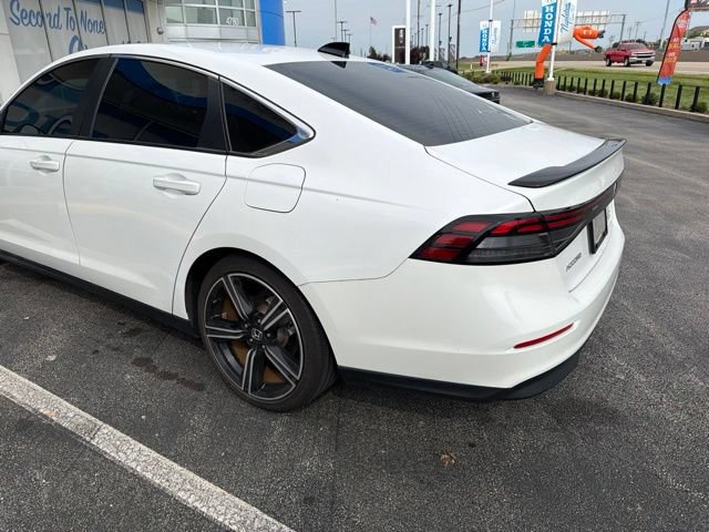Used 2023 Honda Accord Sport image 4