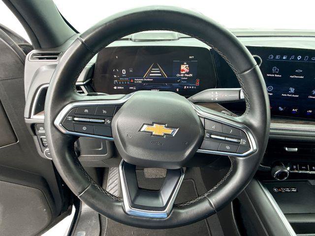 Used 2025 Chevrolet Suburban LT AWD/4WD image 11