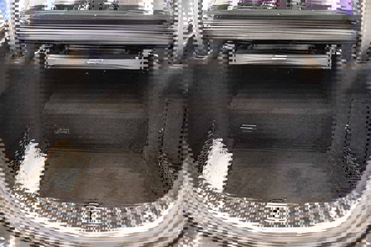 Used 2017 Mercedes-Benz S 550e Sedan w/ Premium Package image 17