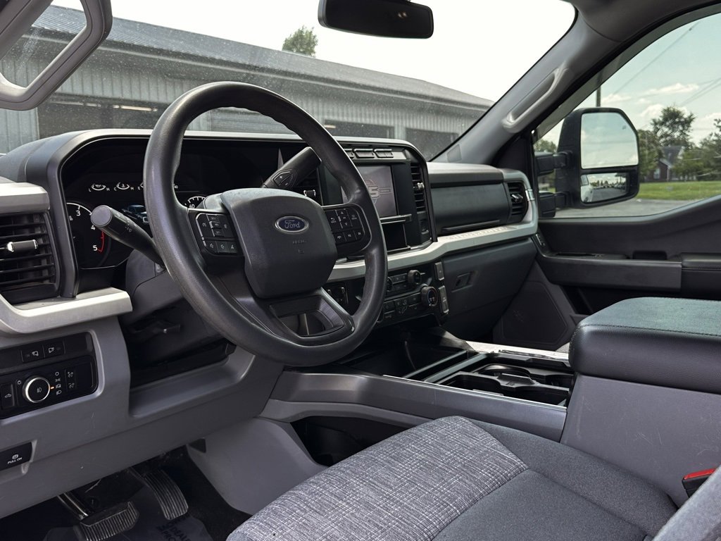 Used 2023 Ford F250 XLT w/ FX4 Off-Road Package image 13